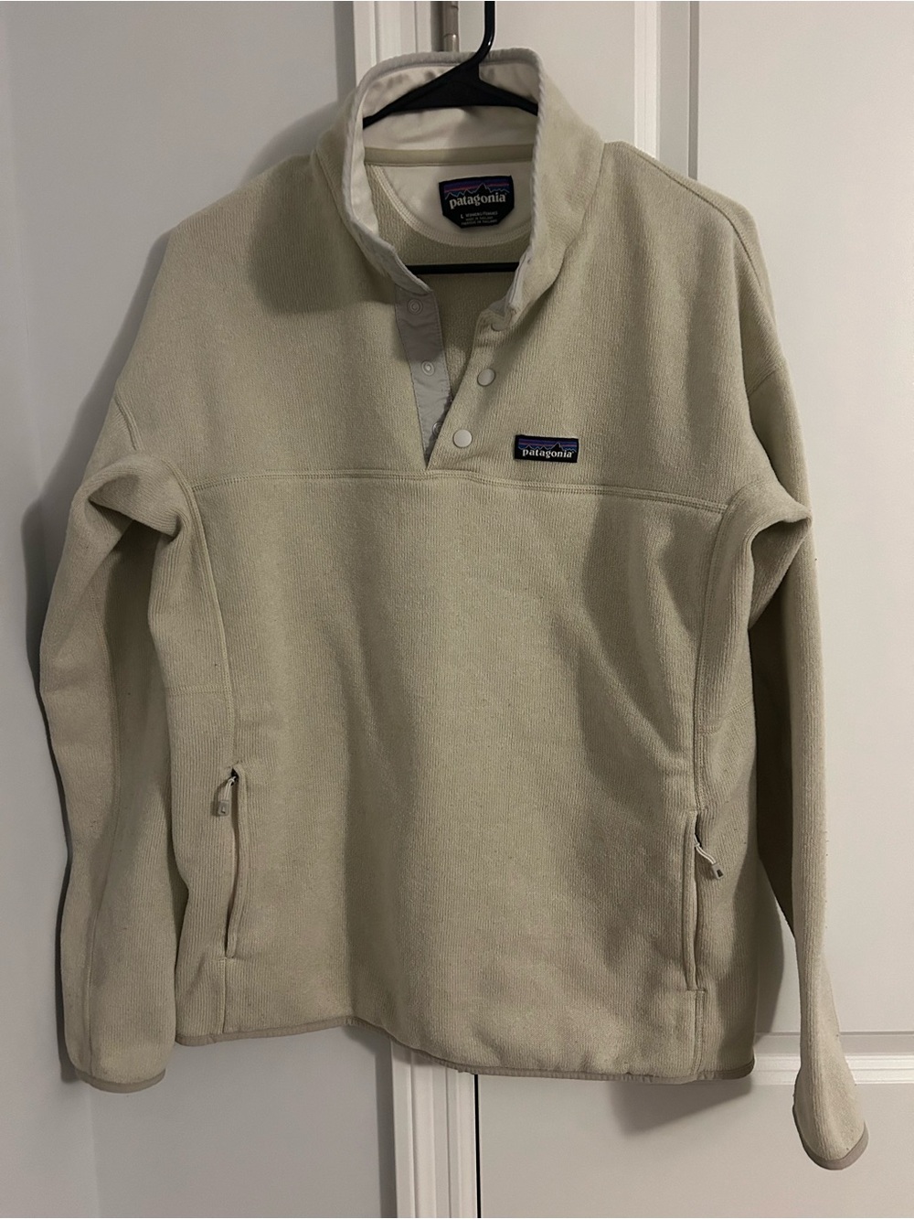 Patagonia Women’s Cream Synchilla Snap-T Fleece Pullover